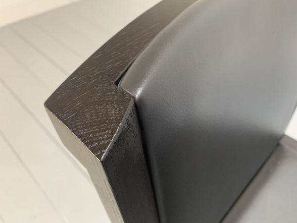 4 B&B Italia Musa SM46G Tall Bar Stool Chairs - In Dark Grey Kasia Leather, Set of 4 @ REHAUS