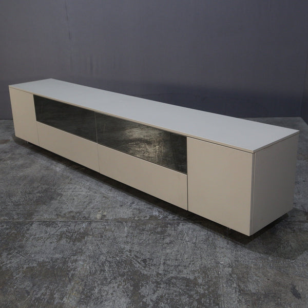 Amode ST270D - 45 Space H51 TV Unit @ REHAUS