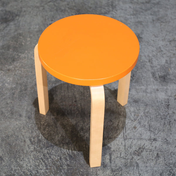 Artek 60 Stool by Alvar Aalto @ REHAUS