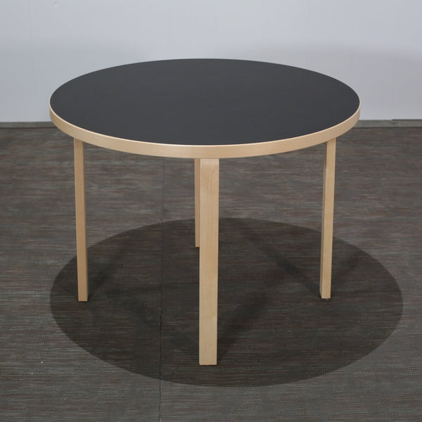 Artek Aalto Round Table 90A by Alvar Aalto @ REHAUS