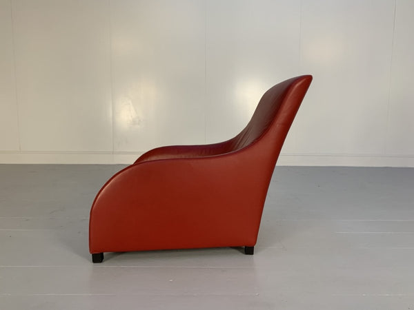 B&B Italia Armchair - Maxalto Kalos 9750 - In Oxblood Gamma Leather @ REHAUS