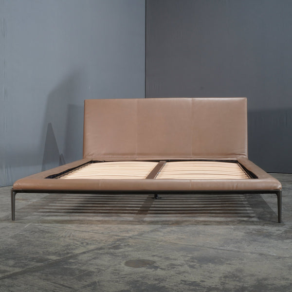 B&B Italia Atoll Queen Bed by Citterio @ REHAUS