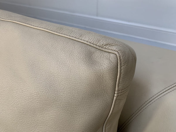 B&B Italia Charles L - Shape Sofa - In Cream Koto Leather @ REHAUS