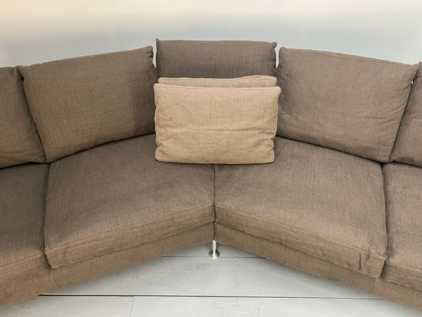 B&B Italia Harry HL375 5 - Seat Sofa - in Dark Brown Linen @ REHAUS