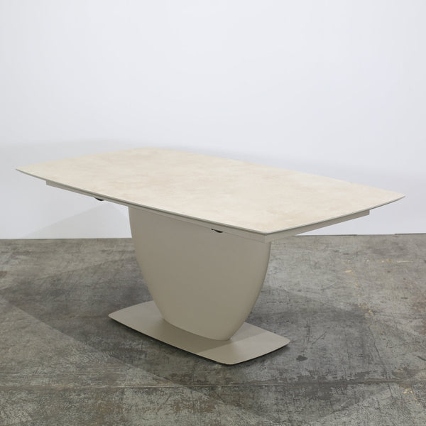 BoConcept Fiorentina Extendable Dining Table by Morten Georgsen @ REHAUS