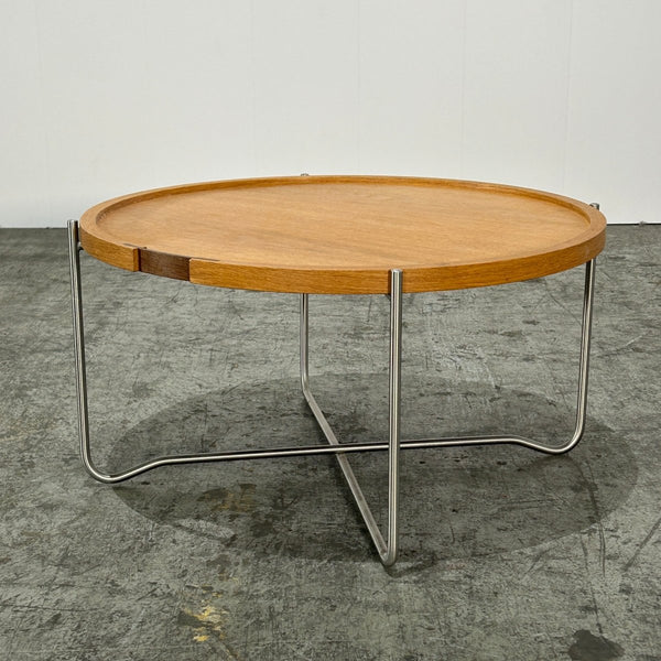Carl Hansen & Son CH417 Tray Table by Hans J. Wegner @ REHAUS