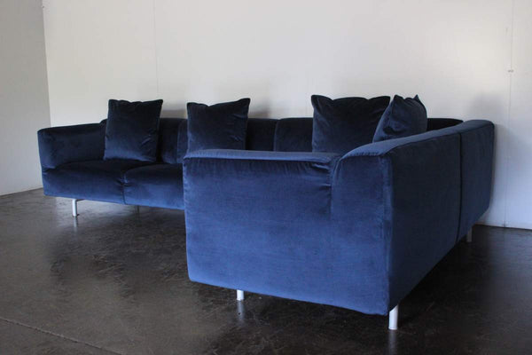 Cassina 250 MET L - Shape Sectional Sofa in Navy Blue Velvet @ REHAUS