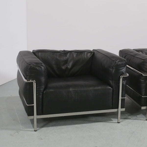 Cassina LC3 Armchair, Set of Two @ REHAUS