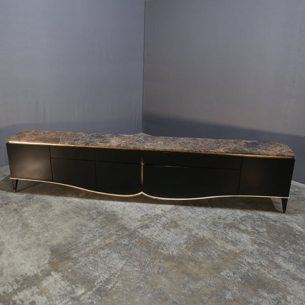 Christopher Guy Harper Cabinet @ REHAUS