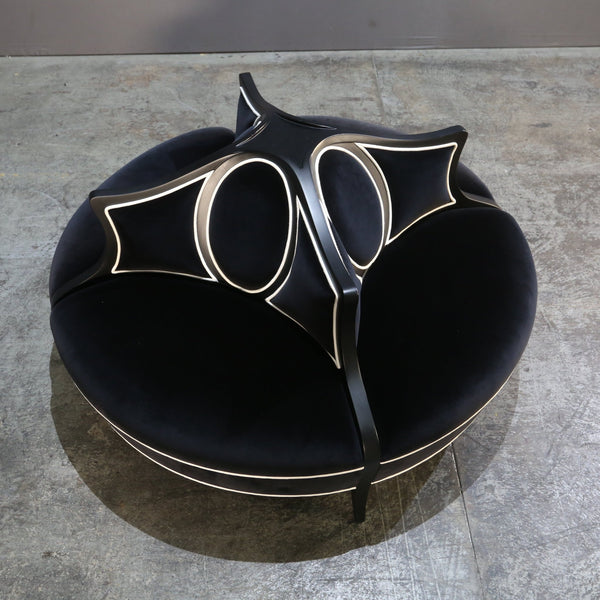 Féraud Round Chaise by Christopher Guy @ REHAUS