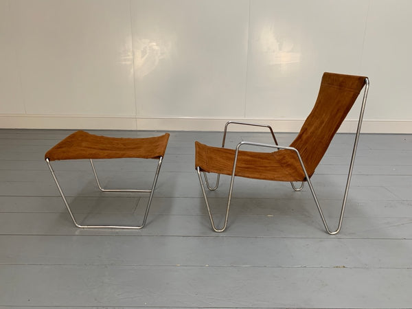 Fritz Hansen Bachelor Lounge Chair & Footstool - In Suede Leather & Chrome @ REHAUS