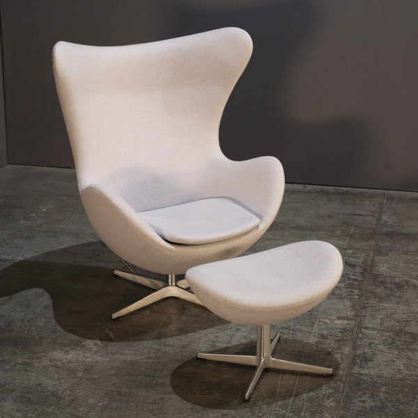Fritz Hansen Egg Footstool by Arne Jacobsen @ REHAUS