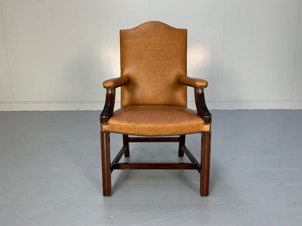 George Smith Gainsborough Unbuttoned Carver Armchair - In Tan - Brown Leather @ REHAUS