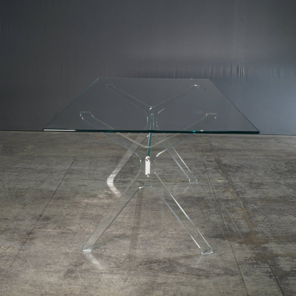 Glas Italia Vitruvian Dining Table by Piero Lissoni @ REHAUS