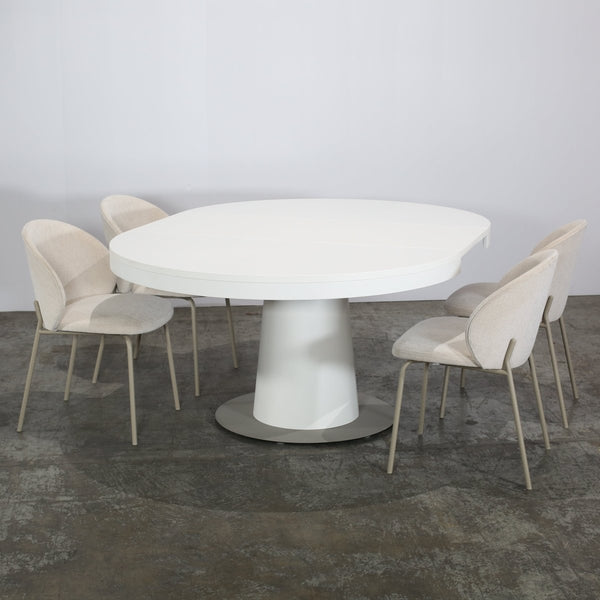 Granada Dining Table by BoConcept @ REHAUS