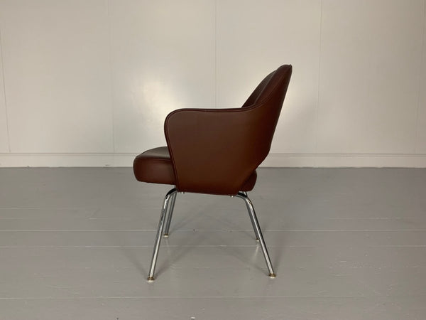 Knoll Studio Saarinen Executive Armchair - In Volo Brown Leather @ REHAUS