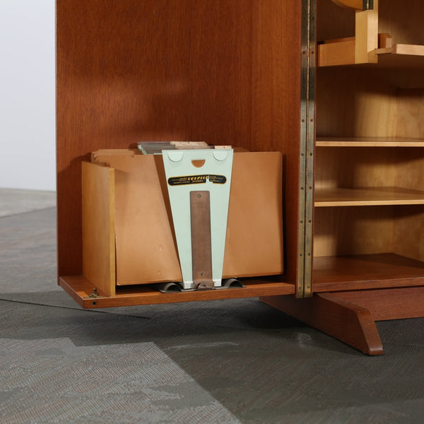 Magic Box Desk by Mummenthaler & Meier @ REHAUS