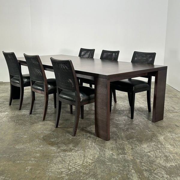 Maxalto Apta Dining Table by Antonio Citterio @ REHAUS