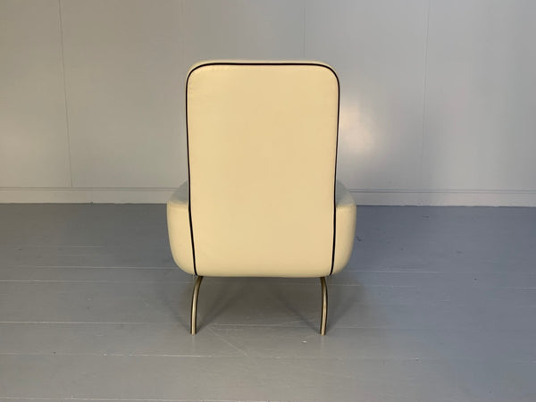 Minotti Dubuffet Armchair - in Cream Pelle Leather @ REHAUS