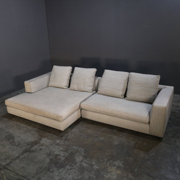 Minotti Hamilton Sofa with Chaise by Rodolfo Dordoni @ REHAUS