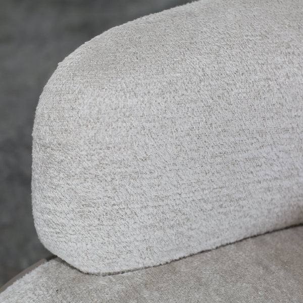 Molteni Kensington Armchair by Rodolfo Dordoni @ REHAUS