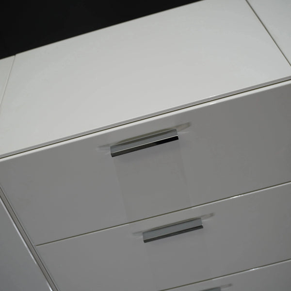 Montis White Cabinet - REHAUS - Montis