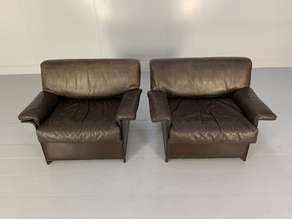 Pair of Matteo Grassi TM Armchairs - In Vintage Brown Leather @ REHAUS