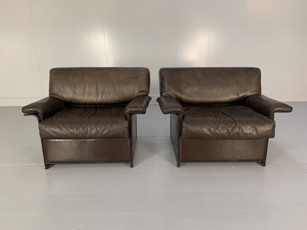 Pair of Matteo Grassi TM Armchairs - In Vintage Brown Leather @ REHAUS