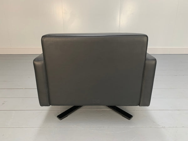 Poltrona Frau Kennedee Armchair in Black Pelle Frau SC Leather @ REHAUS