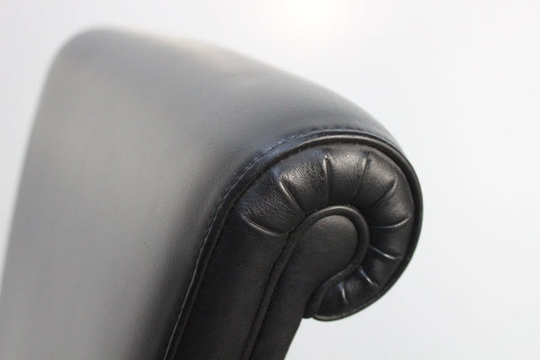 Poltrona Frau Vittoria Dining Chairs in Black Pelle Frau Leather, Set of 12 @ REHAUS