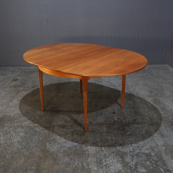 Sutcliffe Vintage Teak Dining Table @ REHAUS