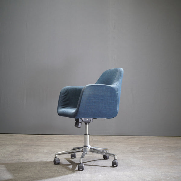 Swivel Office Chair with Blue Padding @ REHAUS