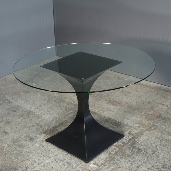 Tom Faulkner Round Glass Capricorn Dining Table @ REHAUS