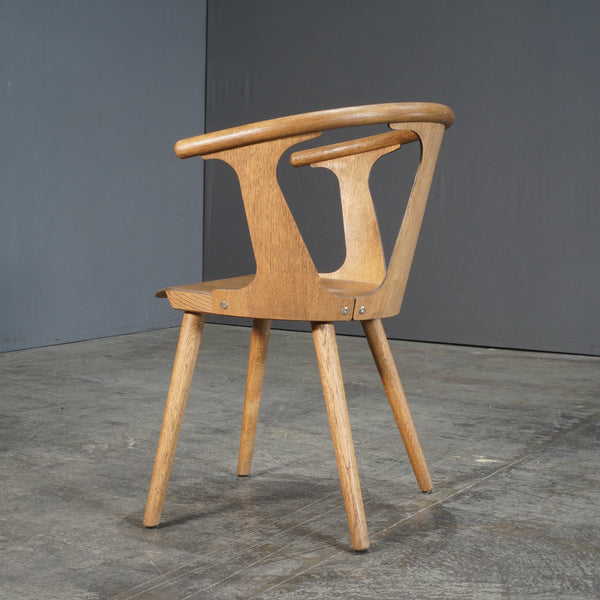 &Tradition Smoked Oiled Oak in Between Chair SK1 by Sami Kallio @ REHAUS