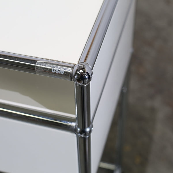 USM Balchandani Console by Fritz Haller & Paul Schaerer @ REHAUS
