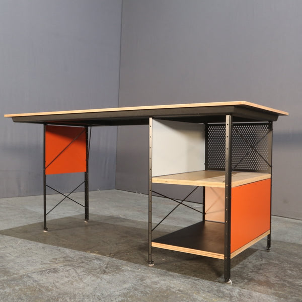 Vitra EDU Desk by Charles & Ray Eames @ REHAUS