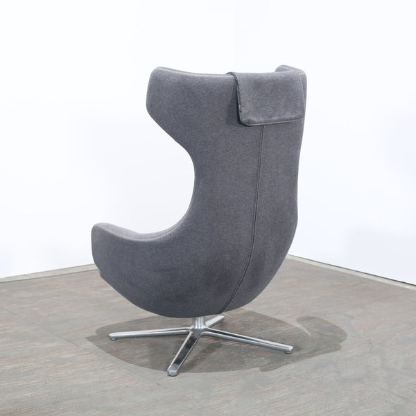 Vitra Grand Repos Lounge Chair & Footstool by Antonio Citterio @ REHAUS