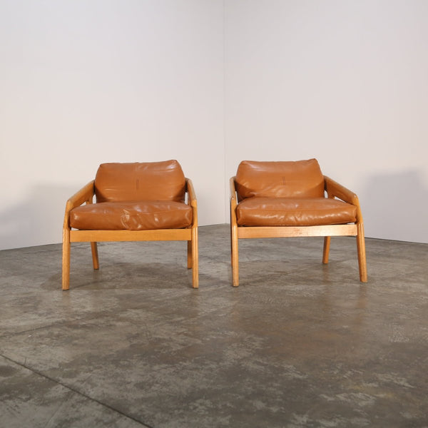 Zeitraum Friday 1 Lounge Chair by Formstelle @ REHAUS