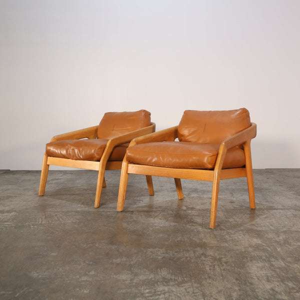 Zeitraum Friday 1 Lounge Chair by Formstelle @ REHAUS