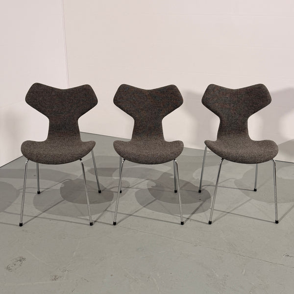 Fritz Hansen Grand Prix Chairs by Arne Jacobsen, Set of Three