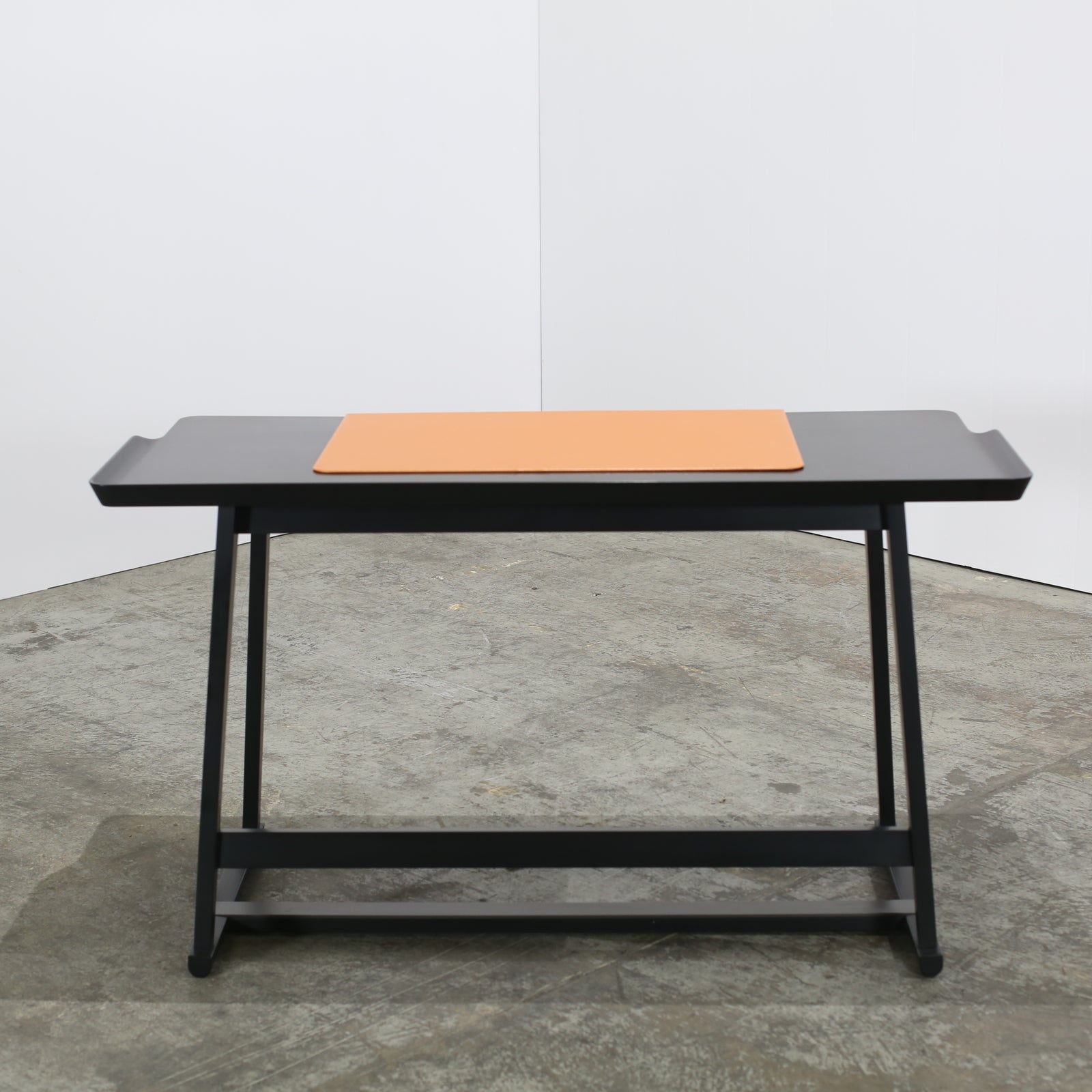 Maxalto Recipio Writing Desk and Chair by Antonio Citterio