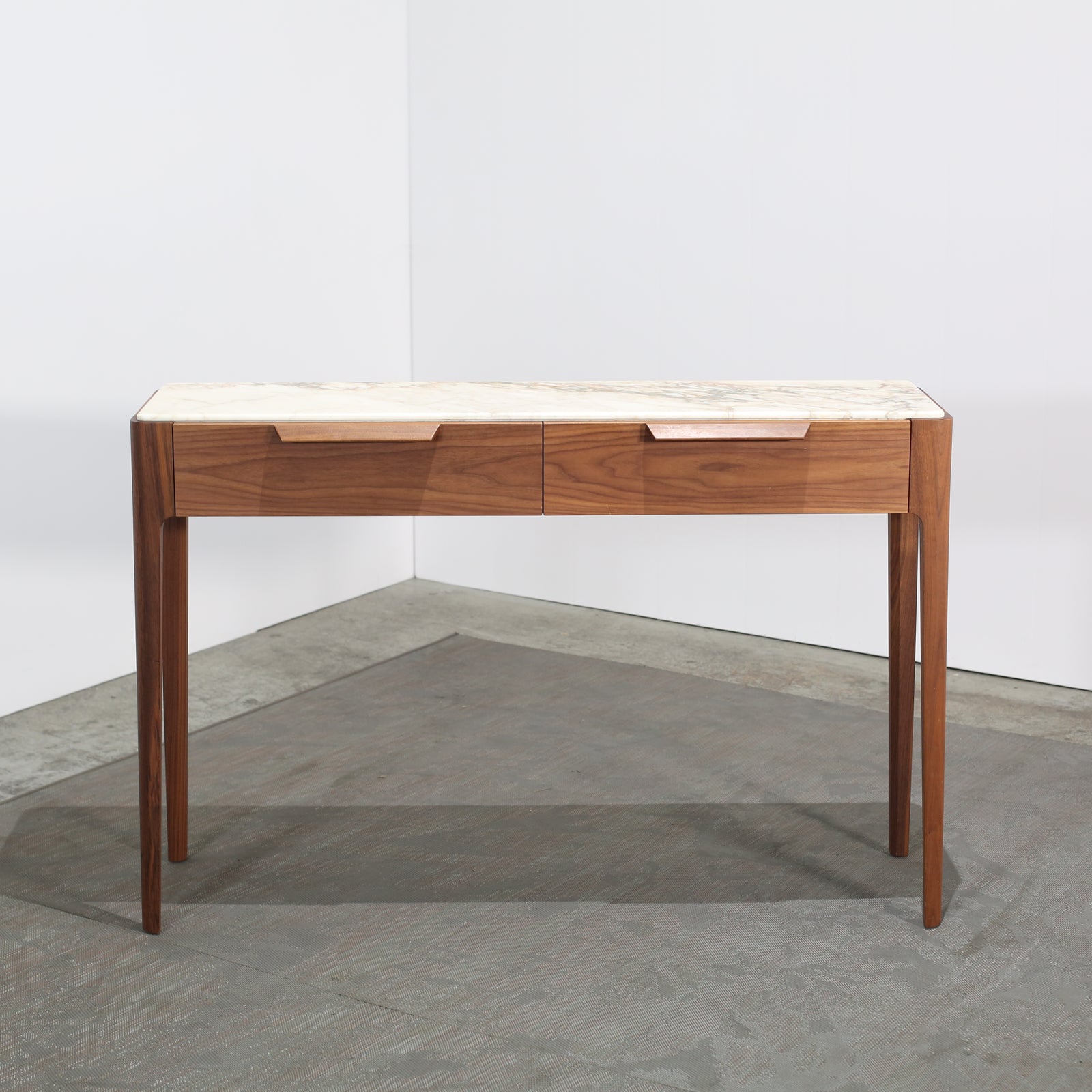Porada Ziggy Console Table