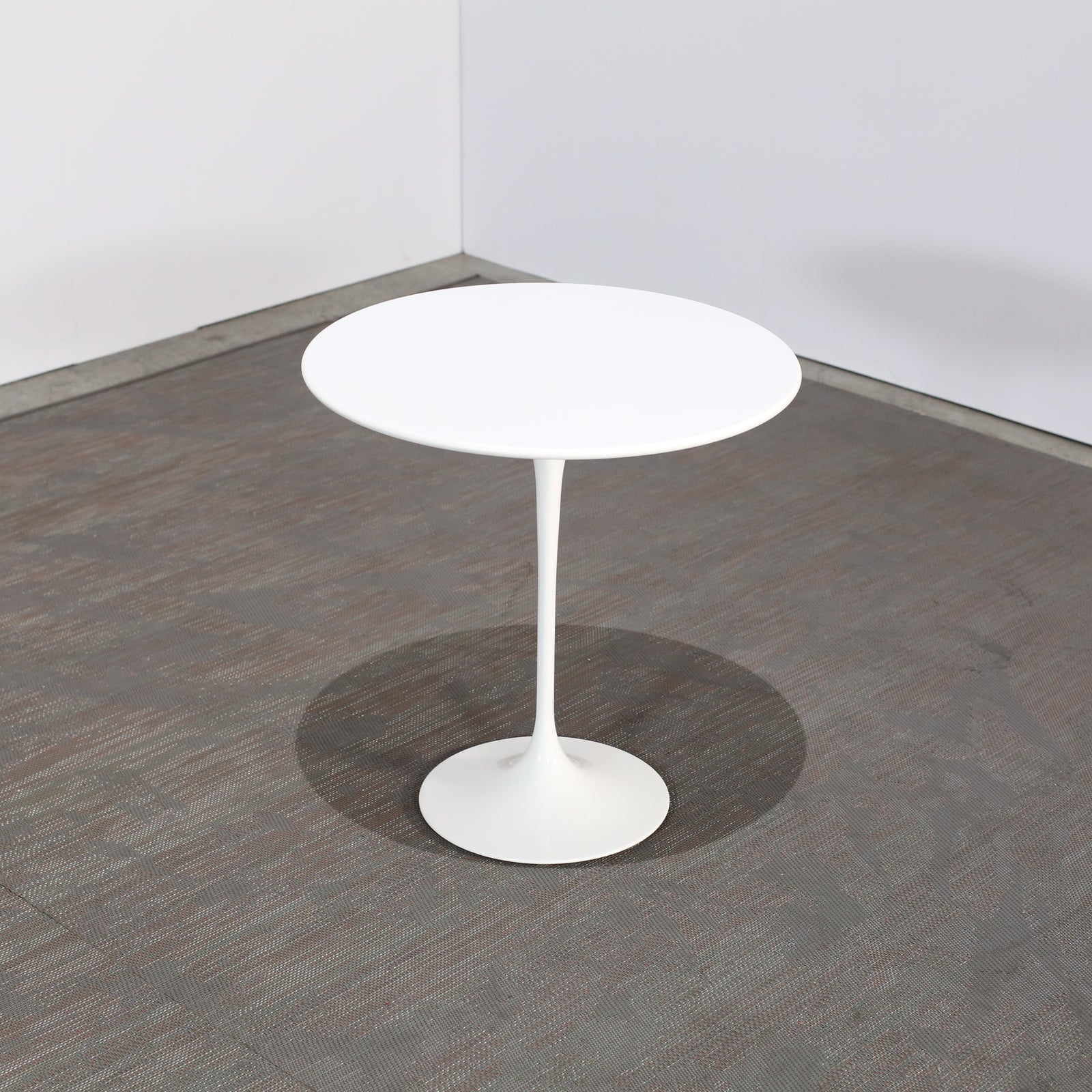 Knoll Saarinen Coffee Table by Eero Saarinen