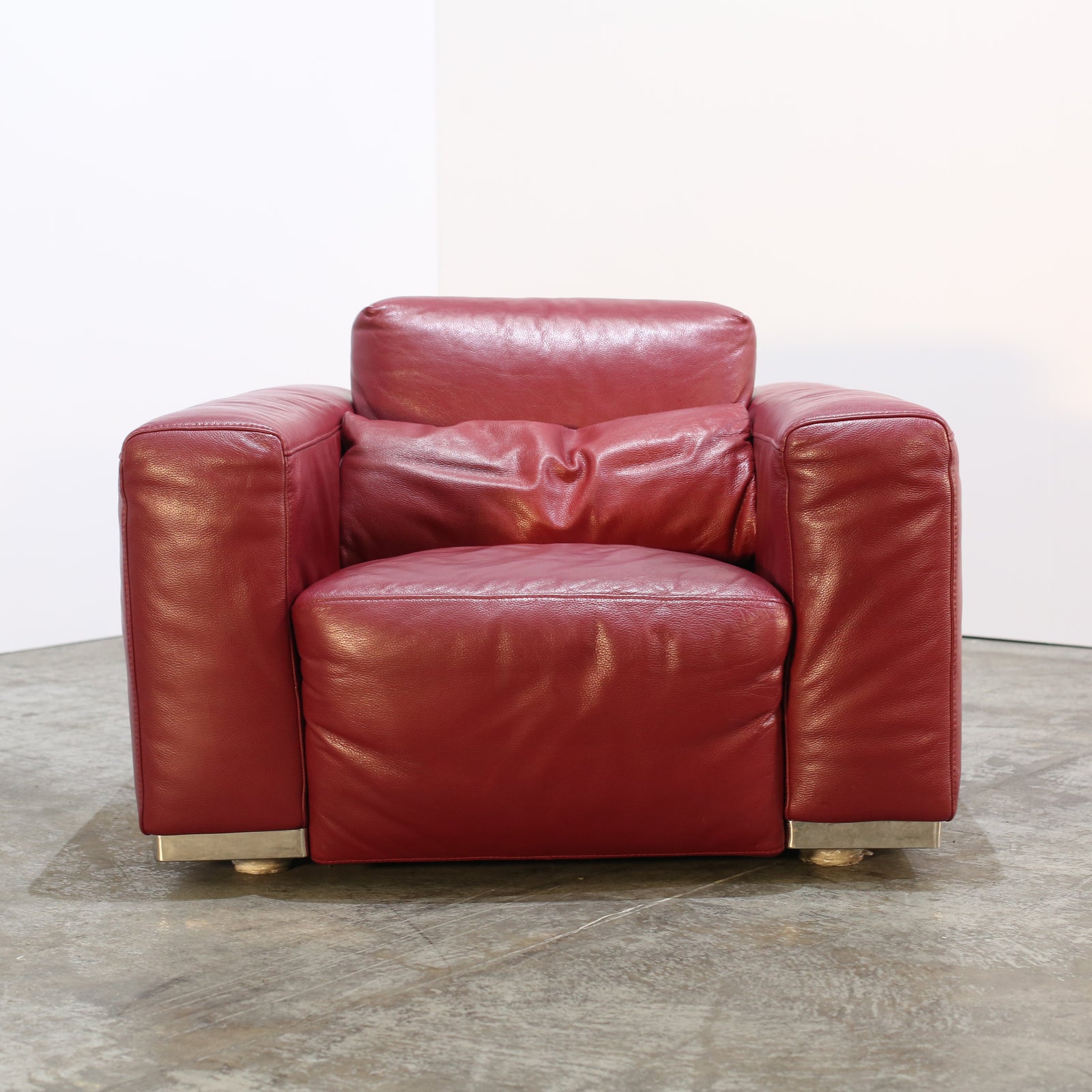 Kesterport Red Leather Armchair