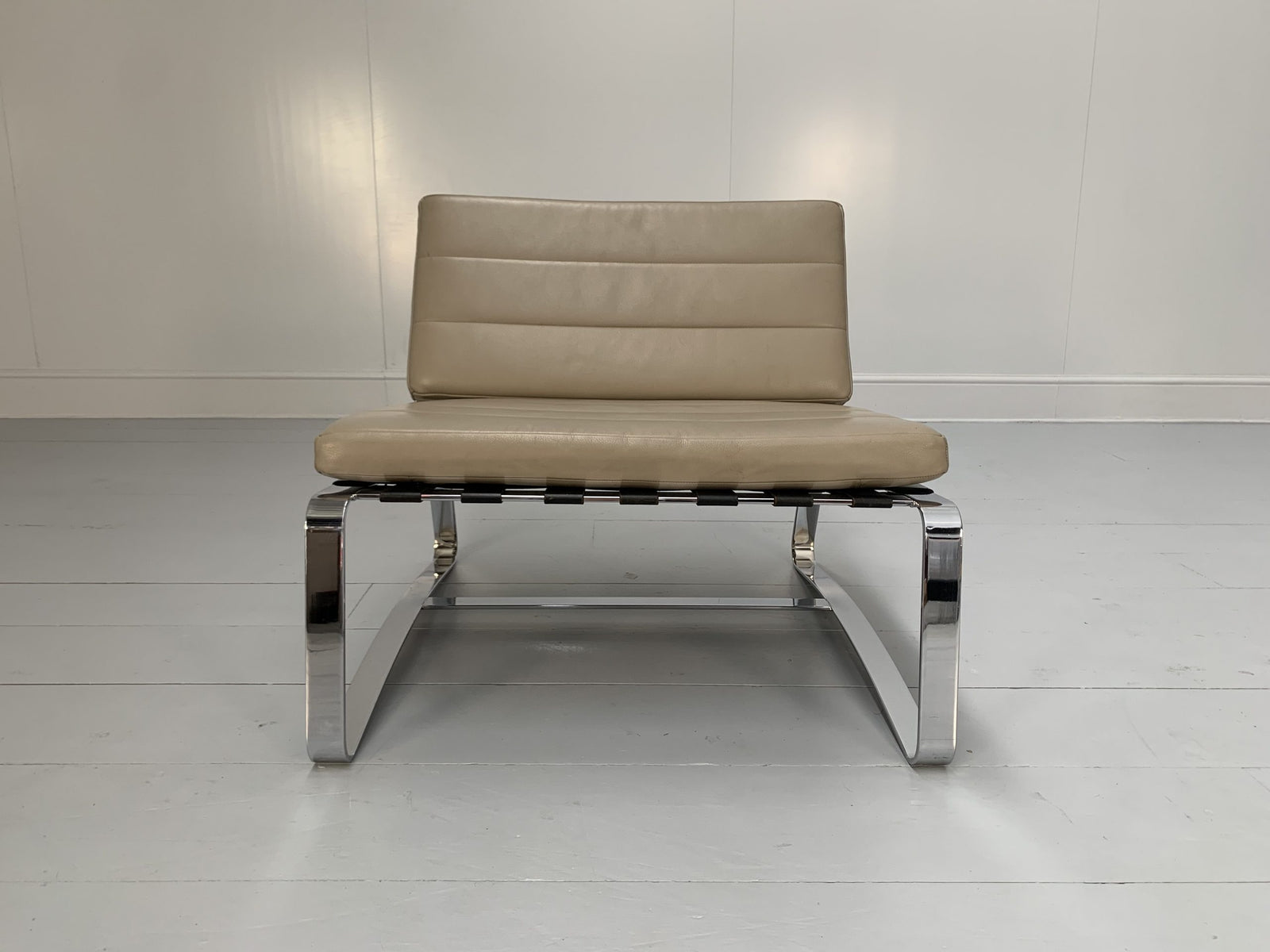 Pair of Minotti Delaunay Armchairs - In Pale-Brown Pelle Leather