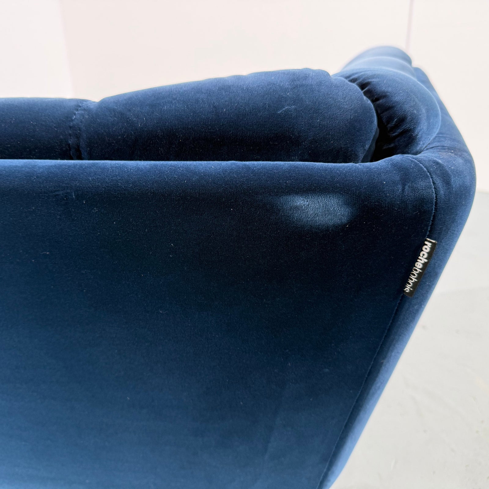 Roche Bobois Profile Sofa by Roberto Tapinassi & Maurizio Manzoni