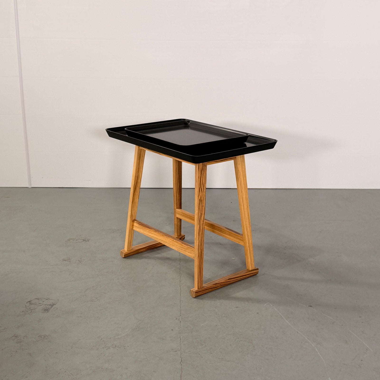 Maxalto Recipio Side Table