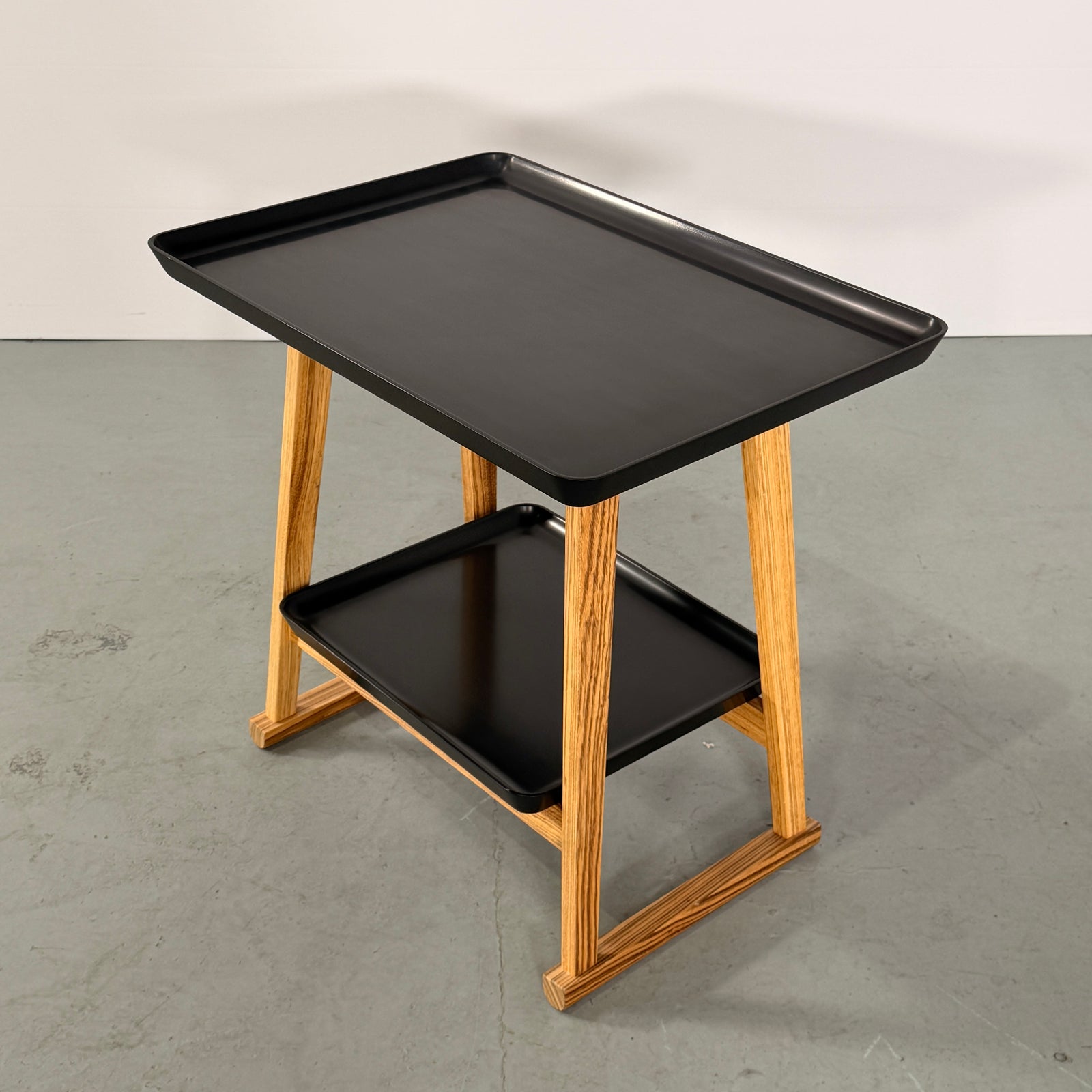 Maxalto Recipio Side Table