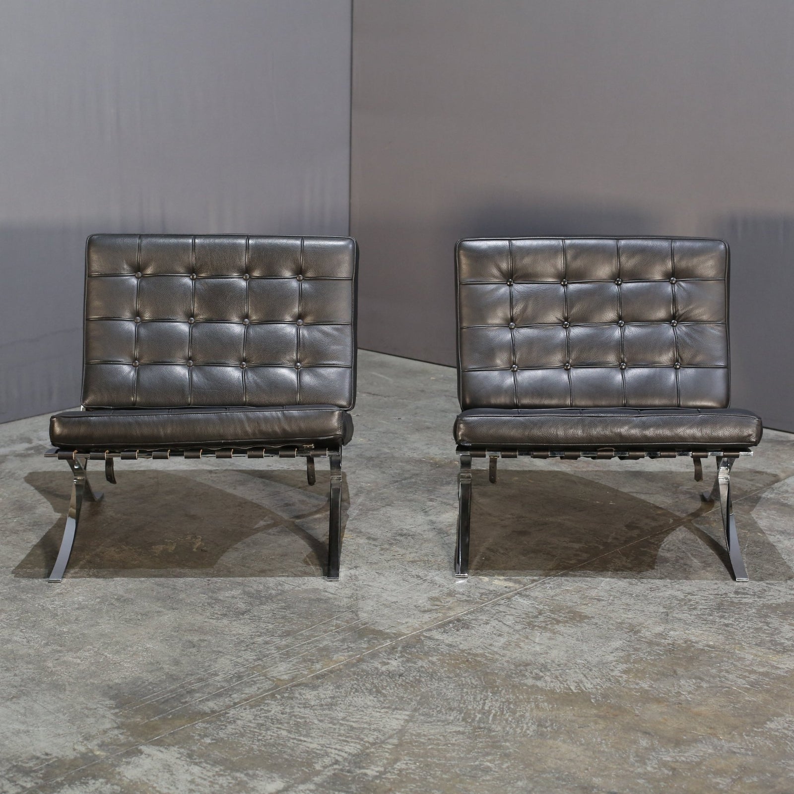 Alivar Barcelona Chair by Mies van der Rohe @ REHAUS
