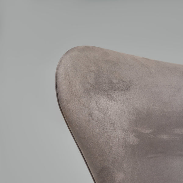 Arne Jacobsen for Fritz Hansen Grey Suede Egg Chair & Footstool @ REHAUS